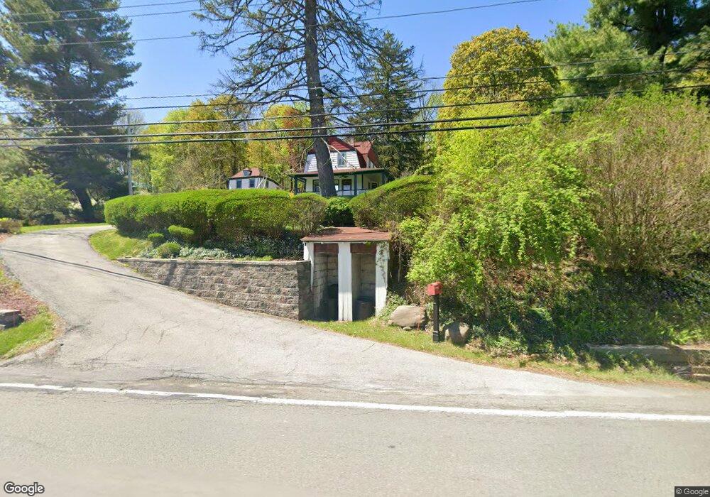 476 Lakes Rd, Monroe, NY 10950 - photo 1