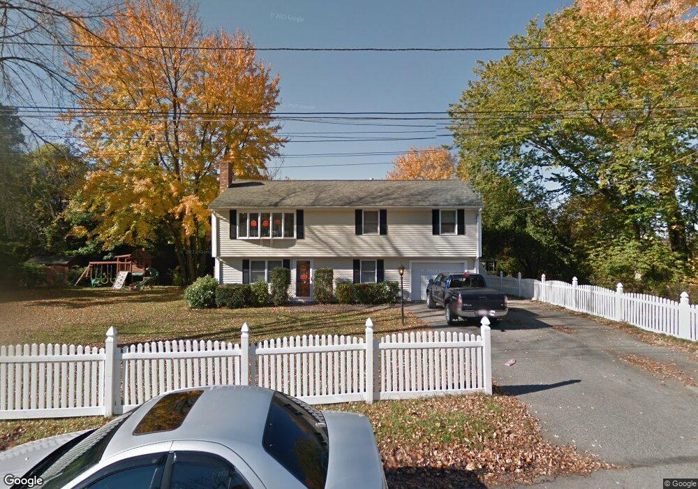 28 Grosvenor Ave, North Andover, MA 01845 - photo 1