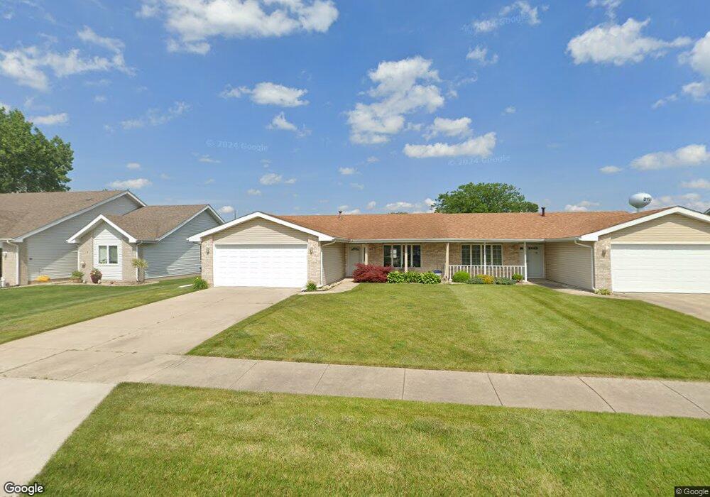 1099 Cambridge Ln, Dyer, IN 46311 - photo 1