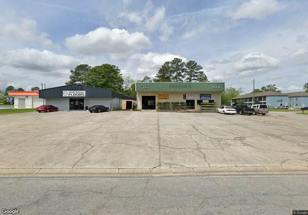 10 10th St SE, Moultrie, GA 31768 - photo 1