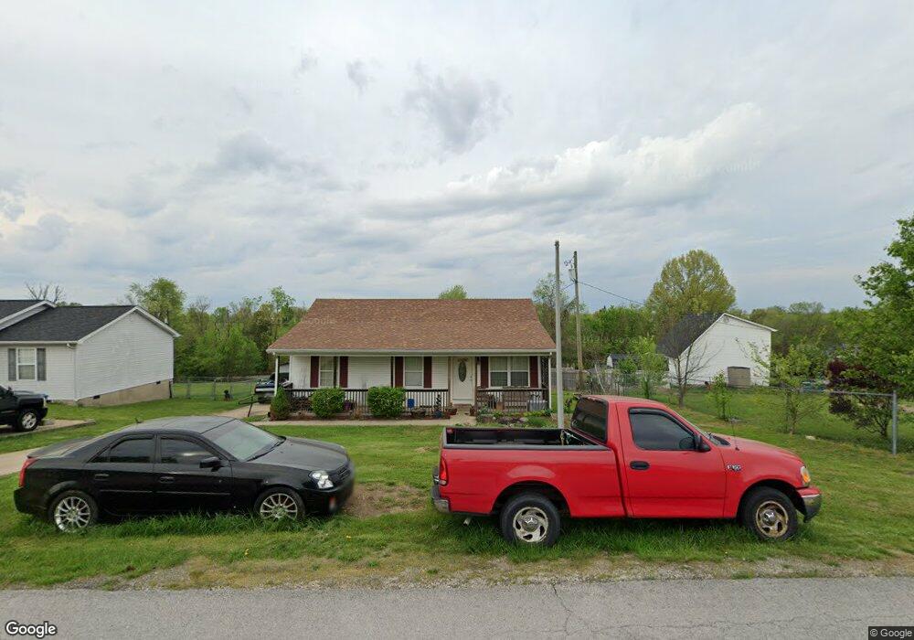 1019 Ravenwood Dr, Lawrenceburg, KY 40342 - photo 1