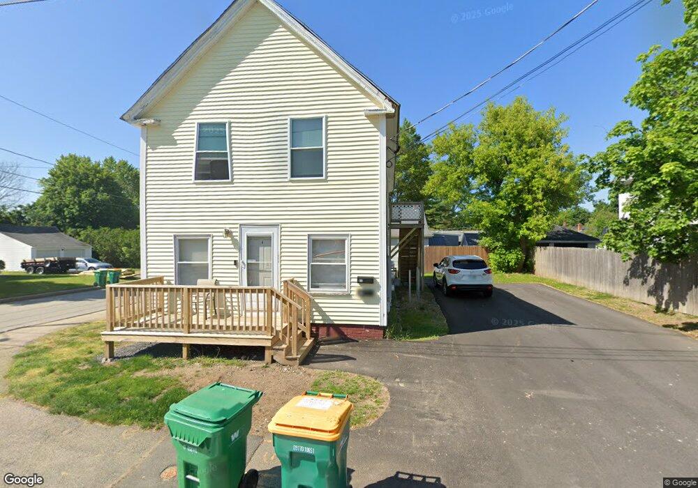 8 Fairway Ave, Rochester, NH 03867 - photo 1