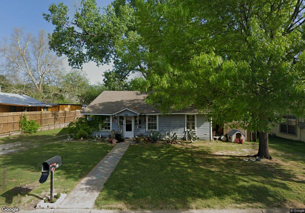 708 W Ball St, Weatherford, TX 76086 - photo 1