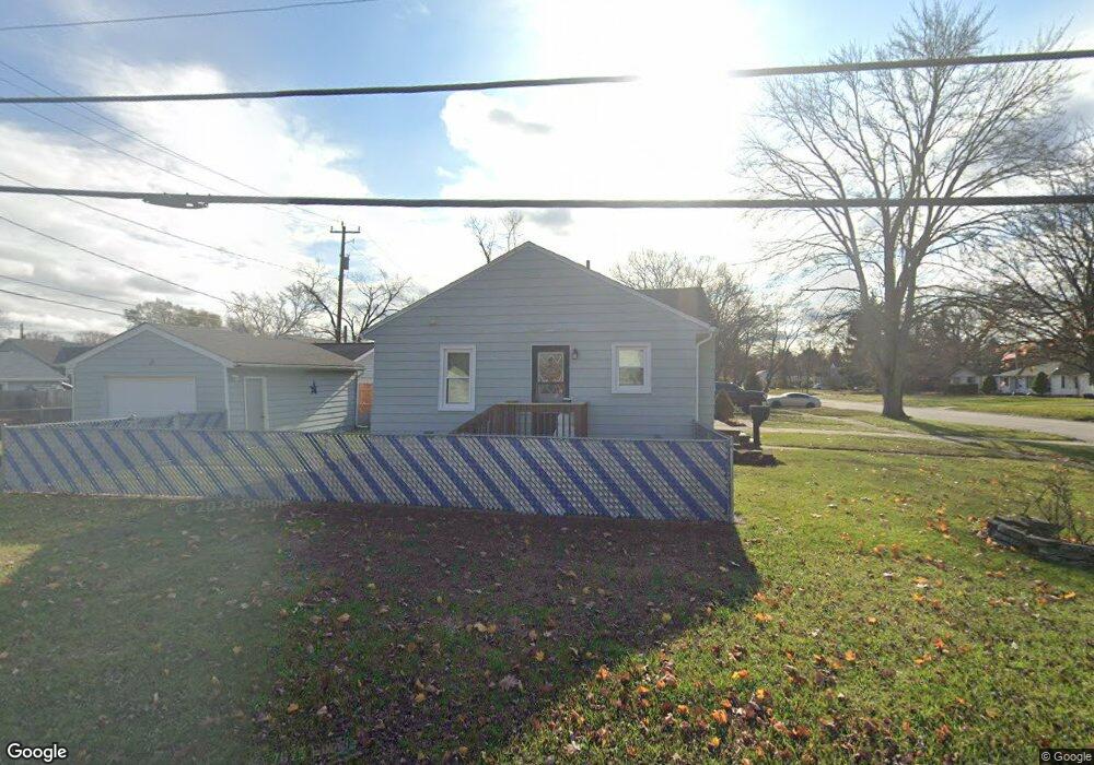 3228 10th Ave, Port Huron, MI 48060 - photo 1