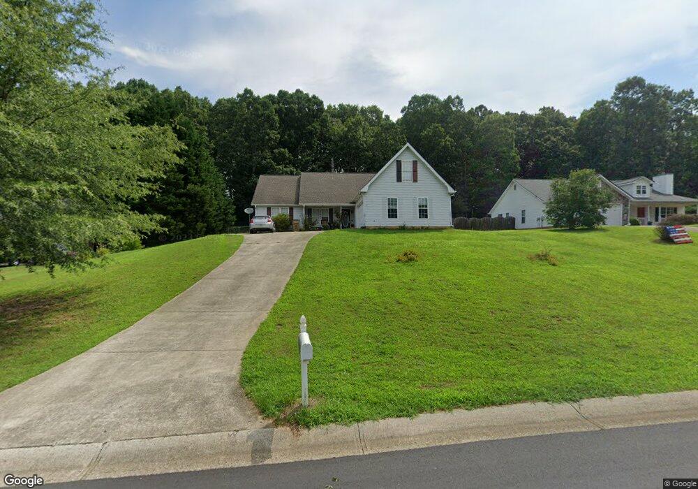 425 Arrowhatchee Dr, Winder, GA 30680 - photo 1