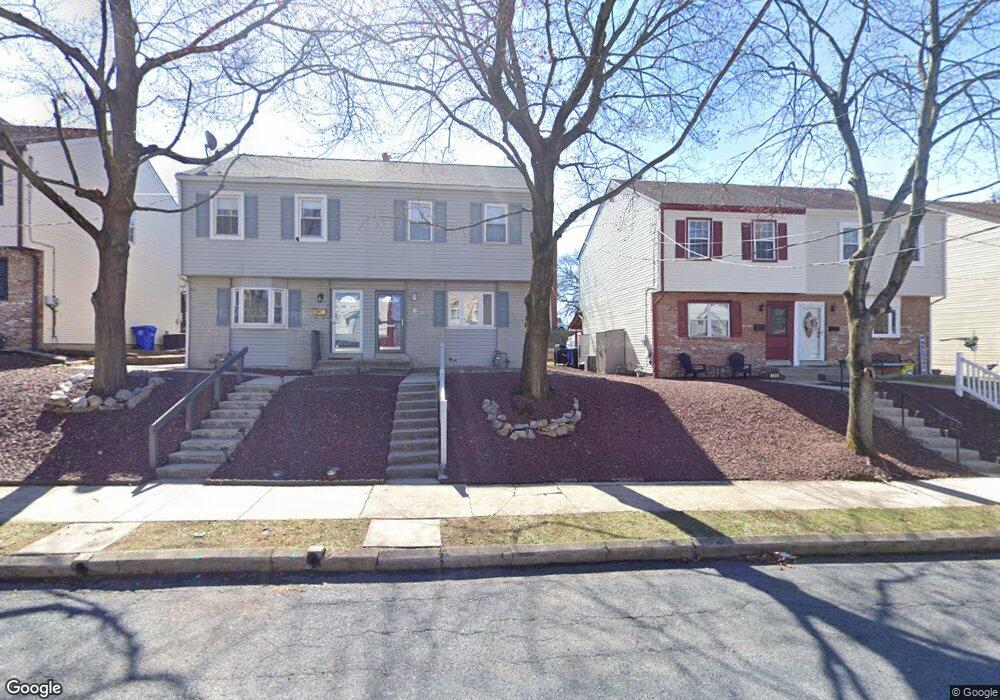 708 Crescent Ave, Reading, PA 19605 - photo 1