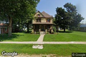 512 Fulton St, Grand Mound, IA 52751