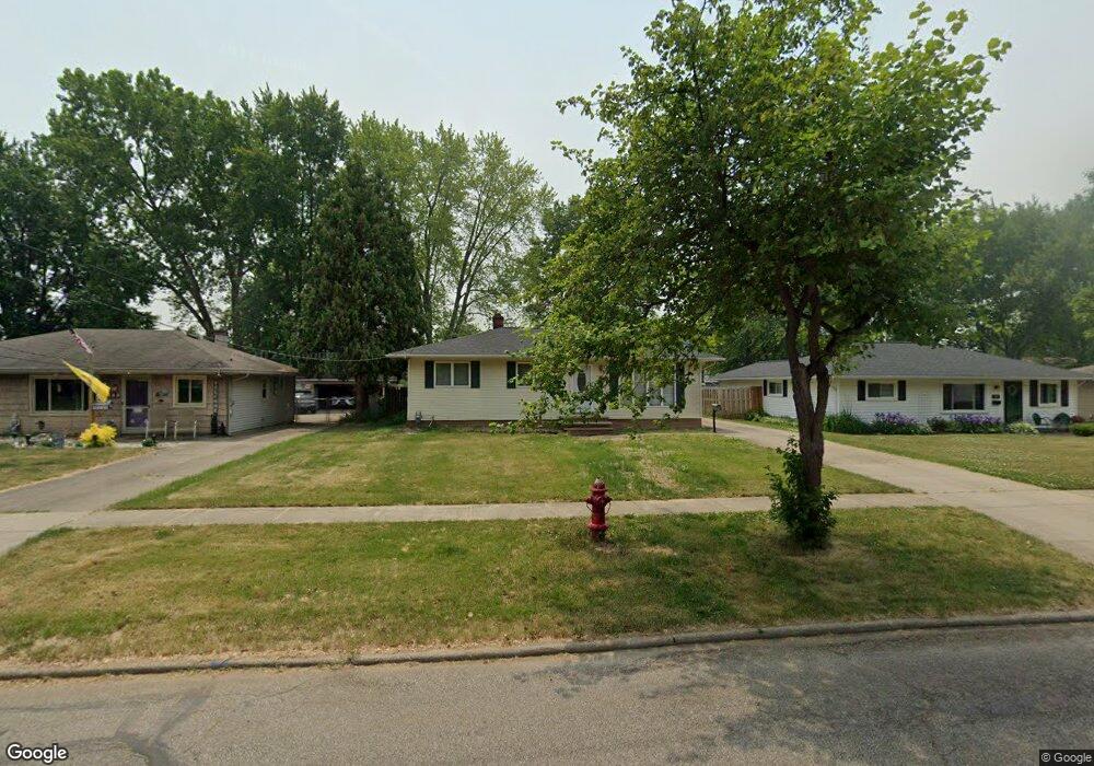 315 Buckeye Dr, Berea, OH 44017 - photo 1