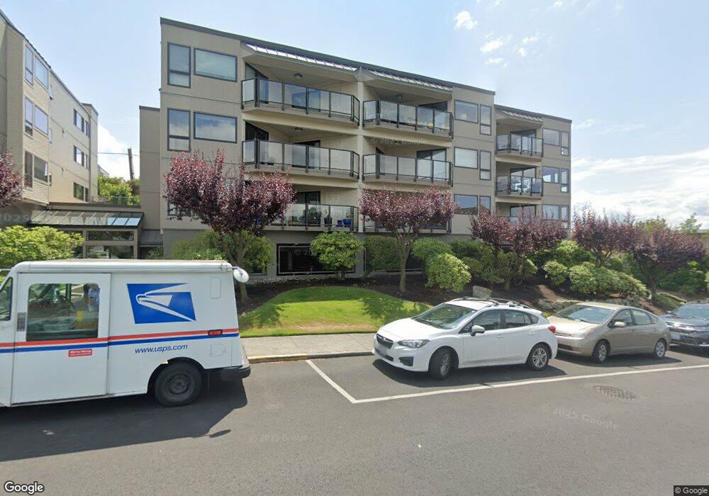 524 Maple St unit 205, Edmonds, WA 98020 - photo 1