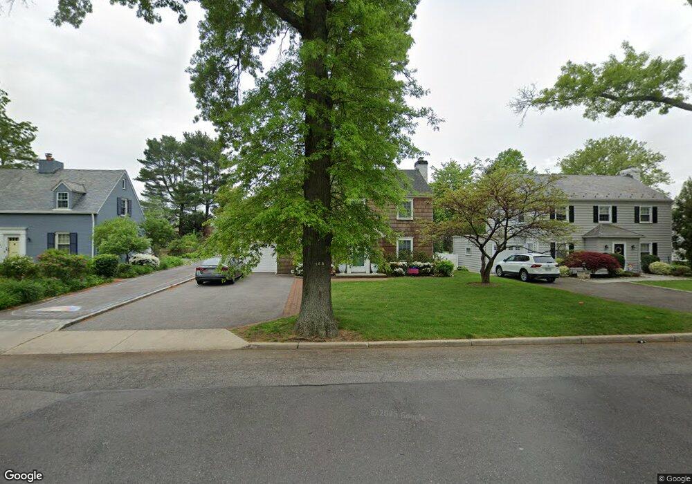 148 Cambridge Ave, Garden City, NY 11530 - photo 1