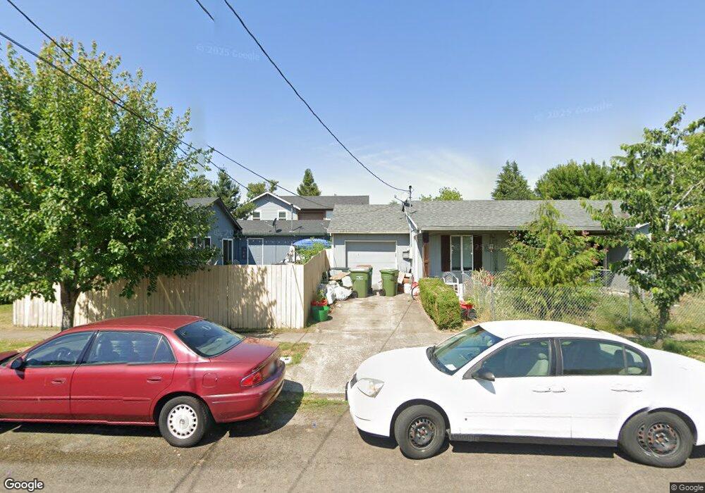 1311 E 9th St, Newberg, OR 97132 - photo 1