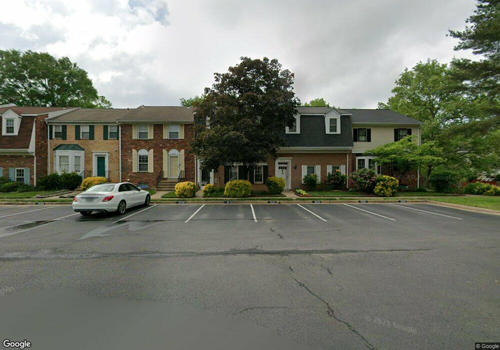 9224 Sand Creek Ct, Burke, VA 22015 - photo 1