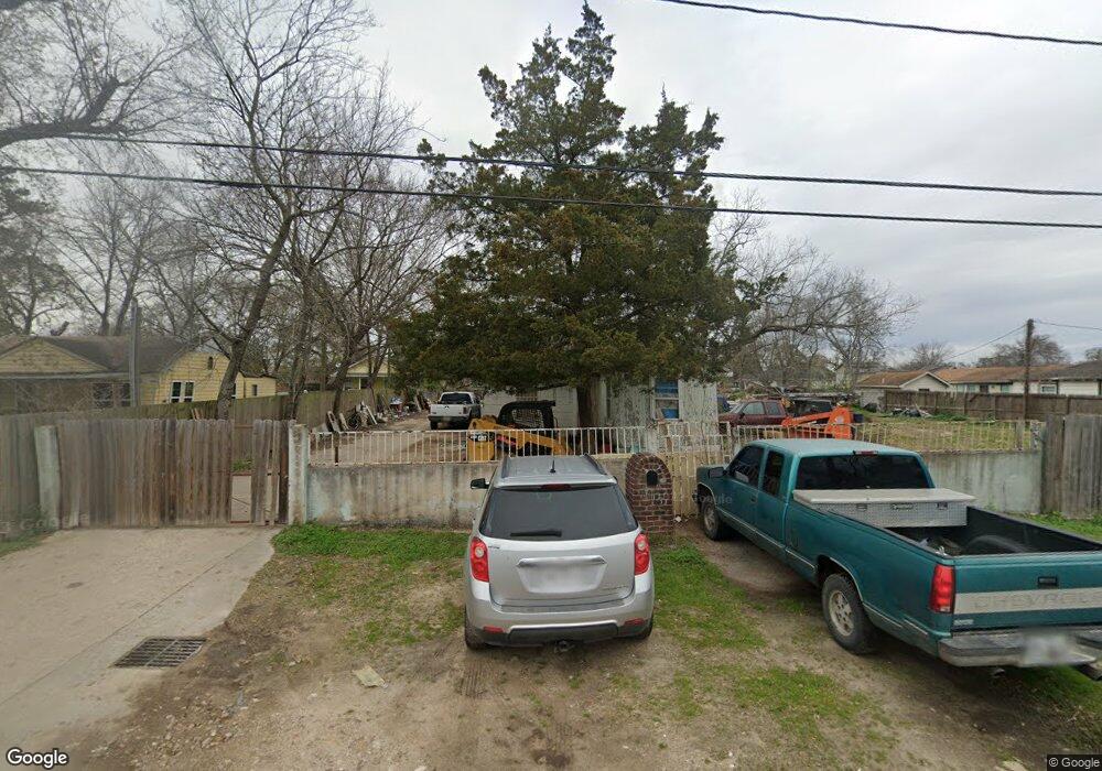 703 Eubanks St, Houston, TX 77022 - photo 1