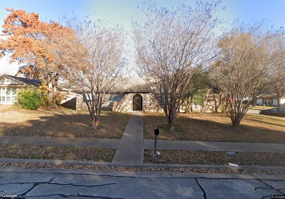 1604 Bedford Oaks Dr, Bedford, TX 76021 - photo 1
