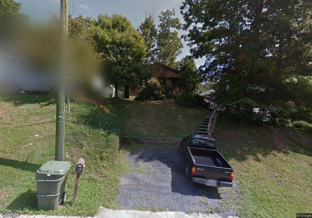 1625 5th St, Waynesboro, VA 22980 - photo 1