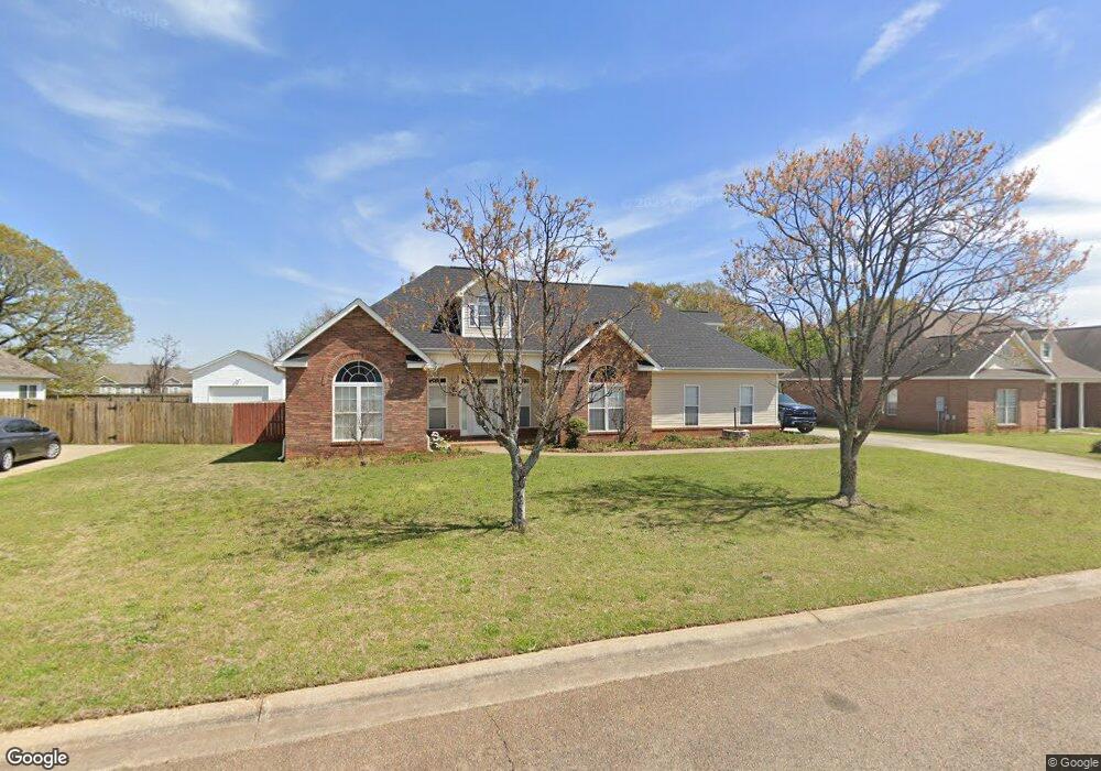 217 Rose Hill Dr, Warner Robins, GA 31088 - photo 1