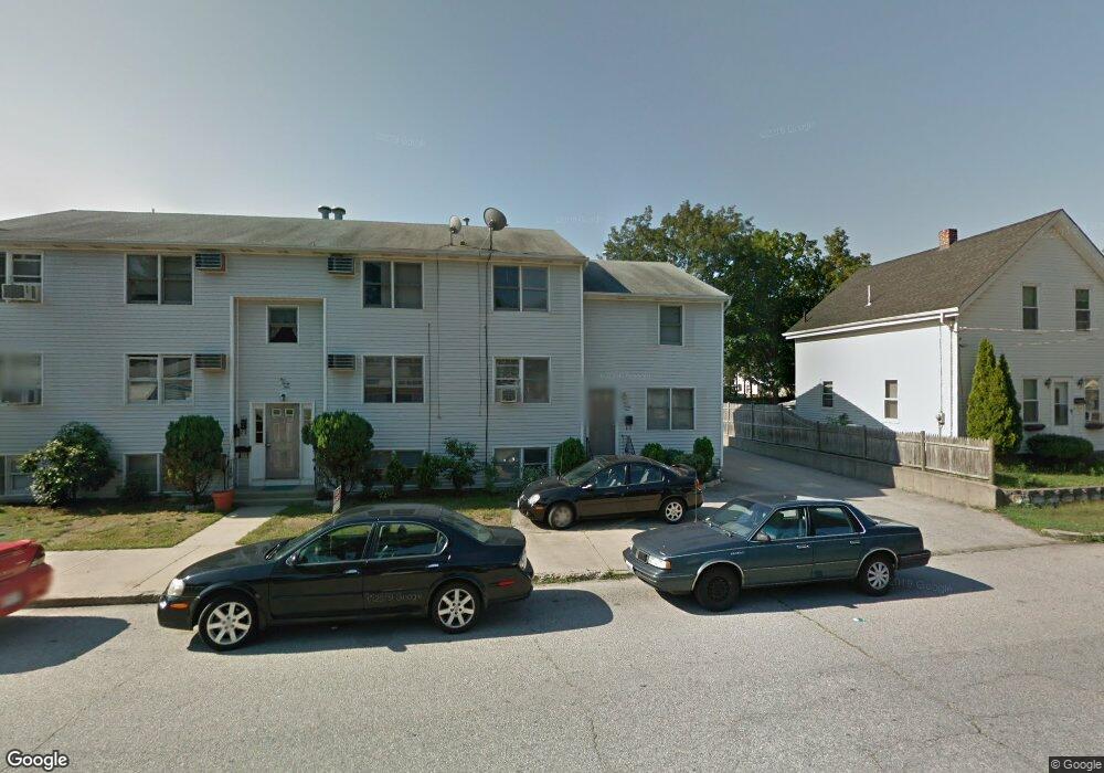 535 Kenyon Ave, Pawtucket, RI 02861 - photo 1