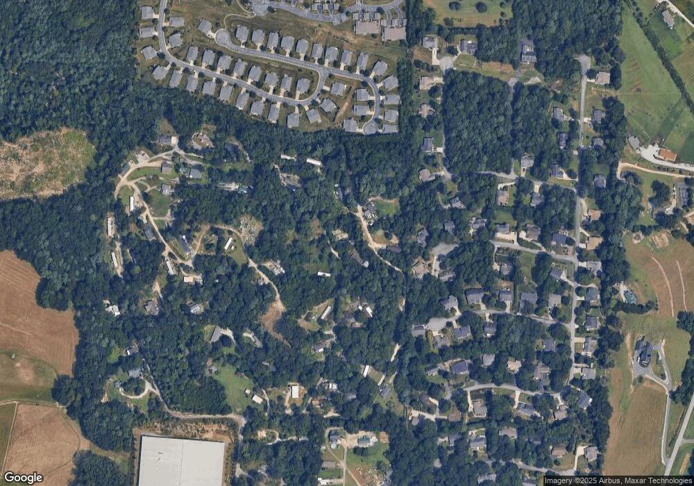 89 De Witt Ln, Hendersonville, NC 28792 - photo 1