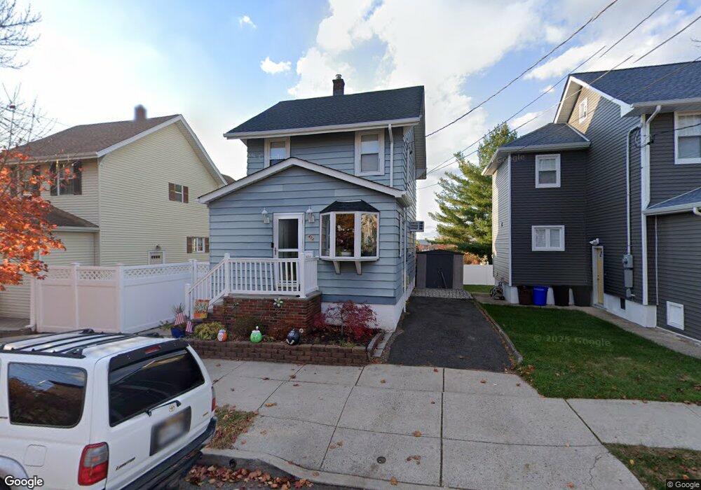 404 Jefferson St, Carlstadt, NJ 07072 - photo 1