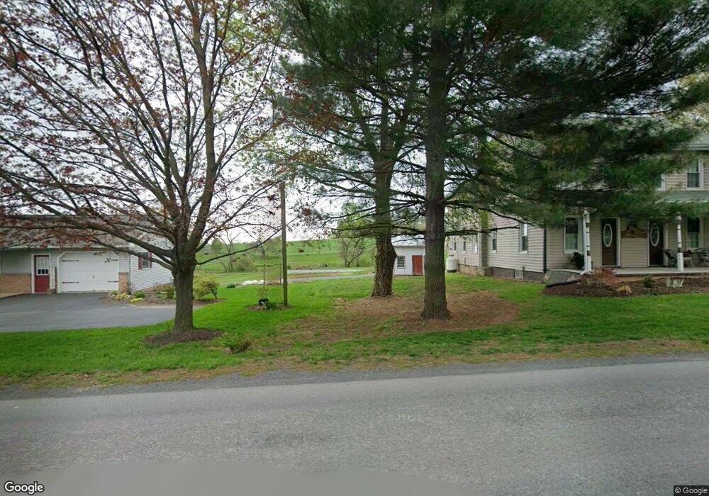 907 Centerville Rd, New Holland, PA 17557 - photo 1