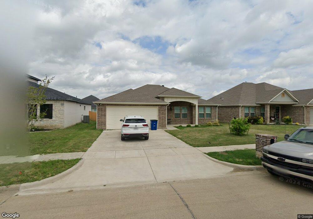 708 Oakmont Dr, Ennis, TX 75119 - photo 1