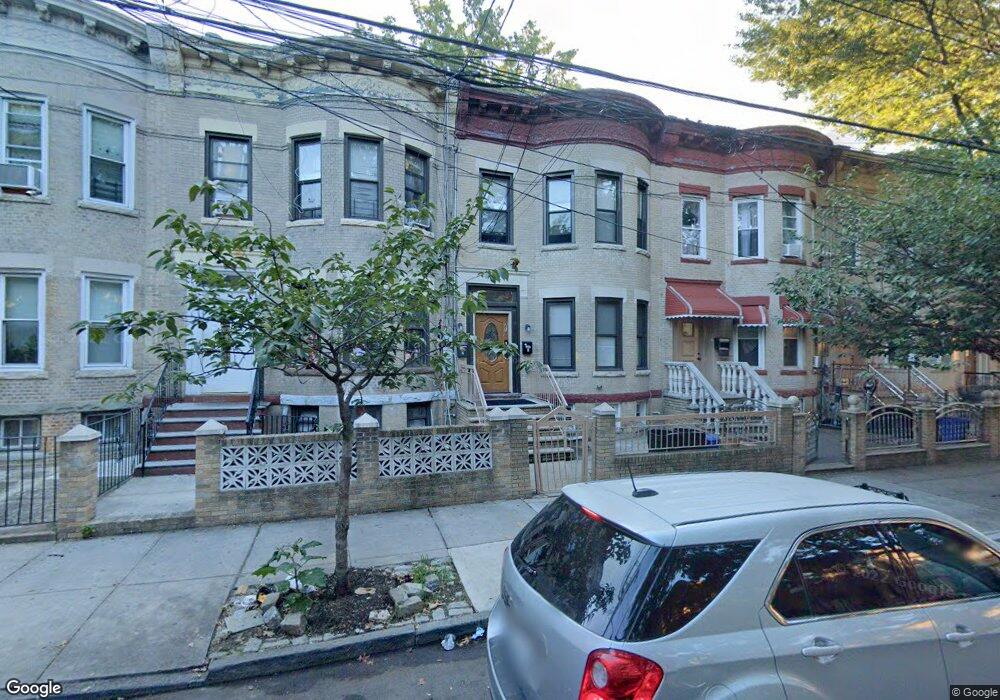 215 Grant Ave unit 2, Brooklyn, NY 11208 - photo 1