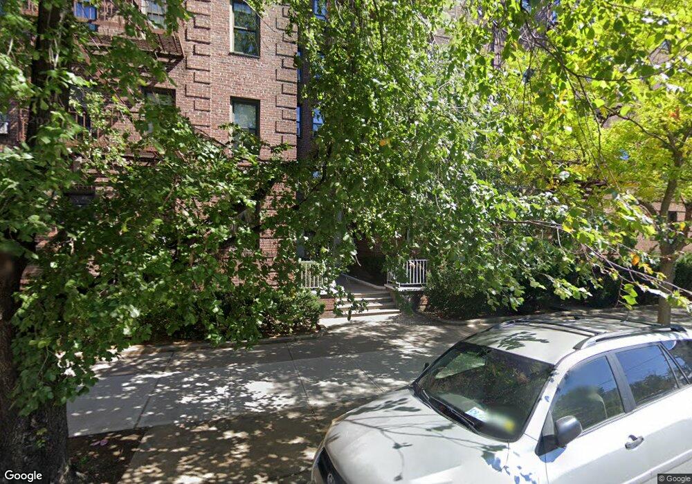 3505 Parsons Blvd unit 5B, Flushing, NY 11354 - photo 1