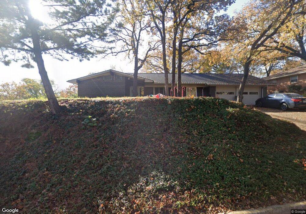 720 King Dr, Bedford, TX 76022 - photo 1