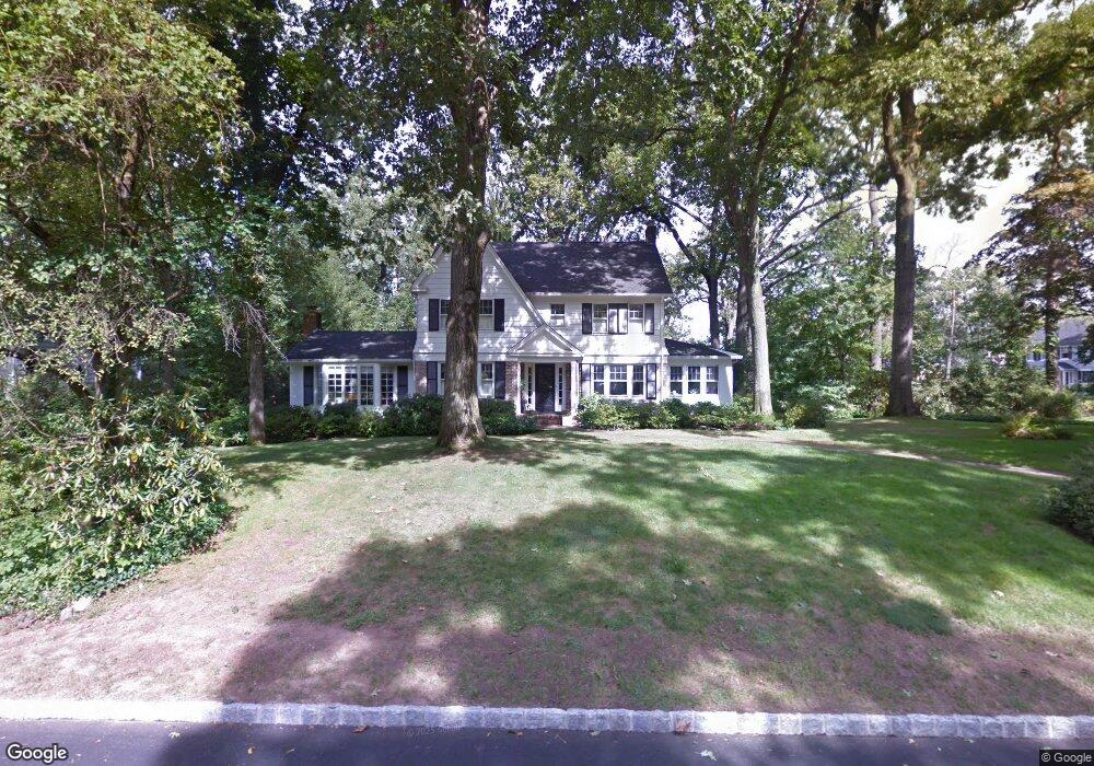 22 Llewelyn Rd, Summit, NJ 07901 - photo 1