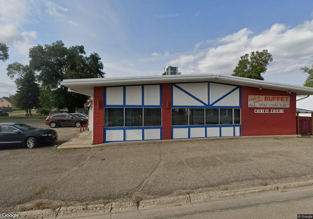 509 10th St SE, Jamestown, ND 58401 - photo 1