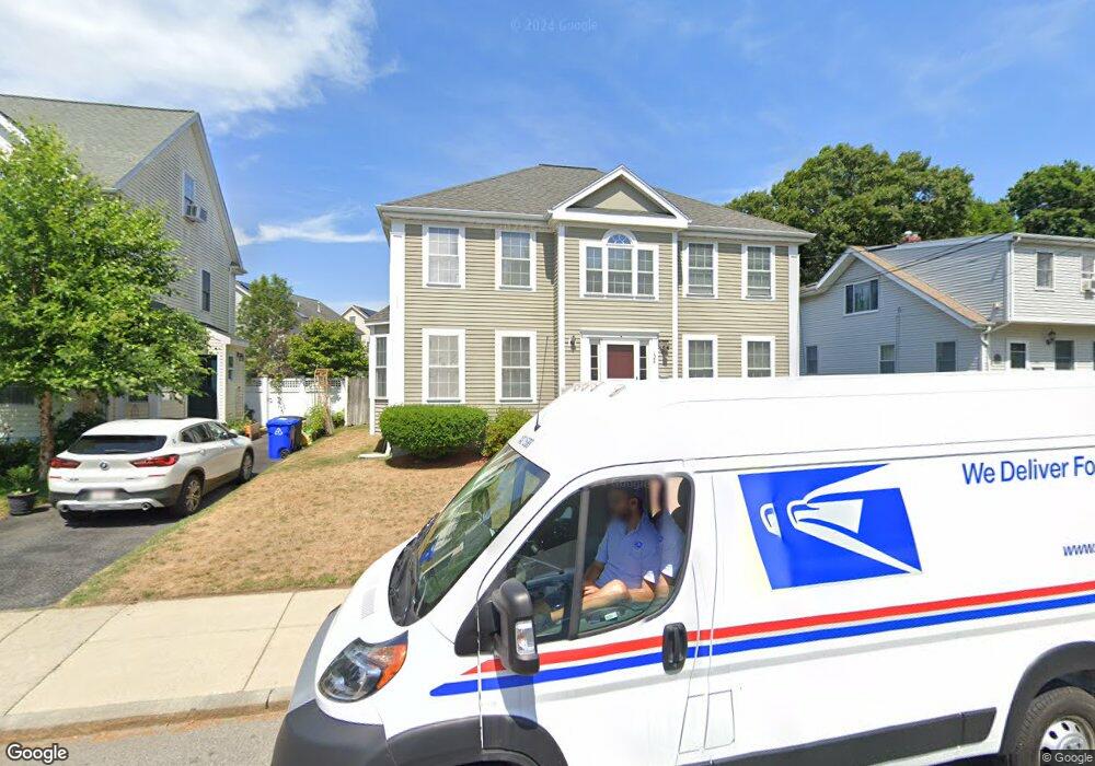 124 Laurie Ave, West Roxbury, MA 02132 - photo 1