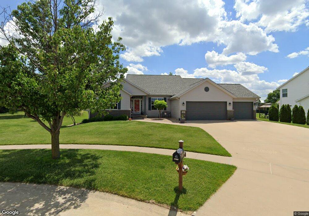 4217 Woodsonia Ct NW, Cedar Rapids, IA 52405 - photo 1