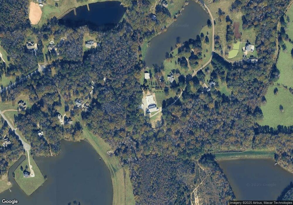 160 Lakeview Rd, Brandon, MS 39047 - photo 1