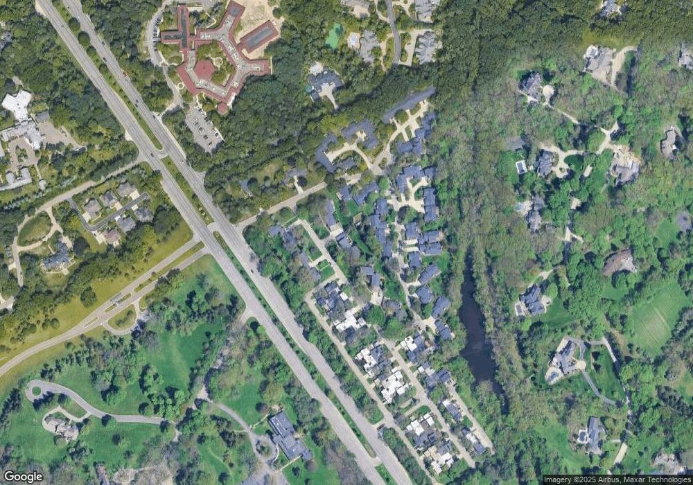 1066 Stratford Ln unit Bldg-Unit, Bloomfield Hills, MI 48304 - photo 1