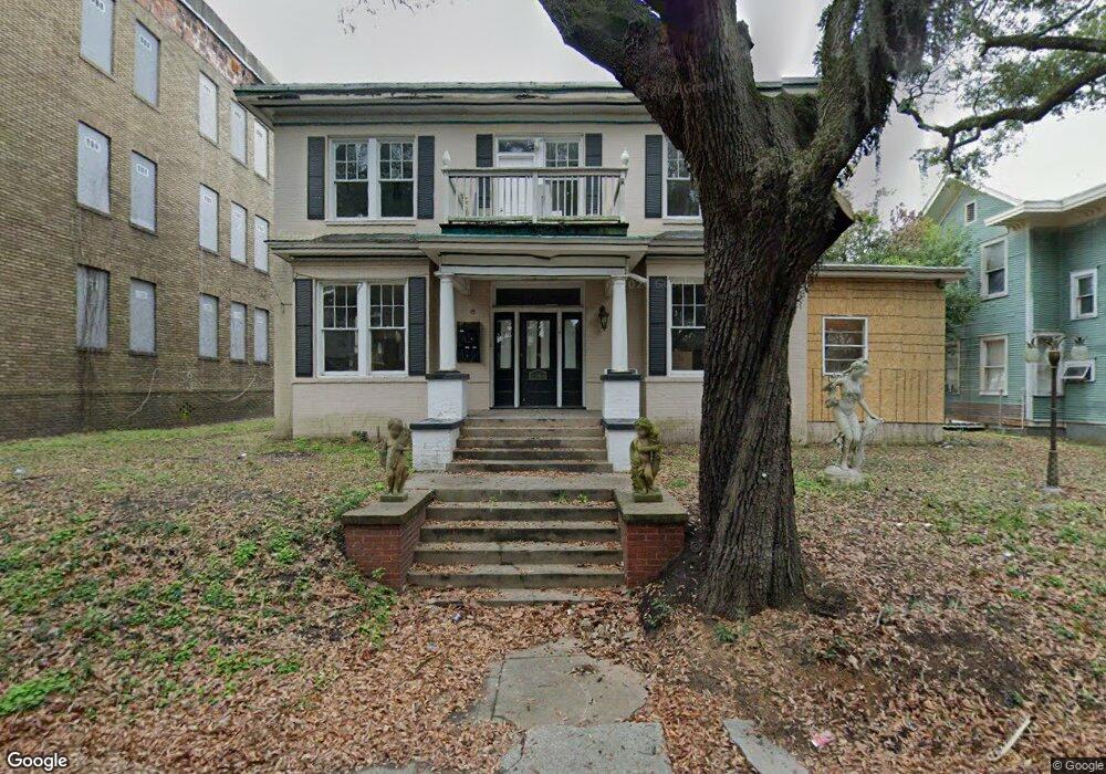 306 E Victory Dr unit 4, Savannah, GA 31405 - photo 1