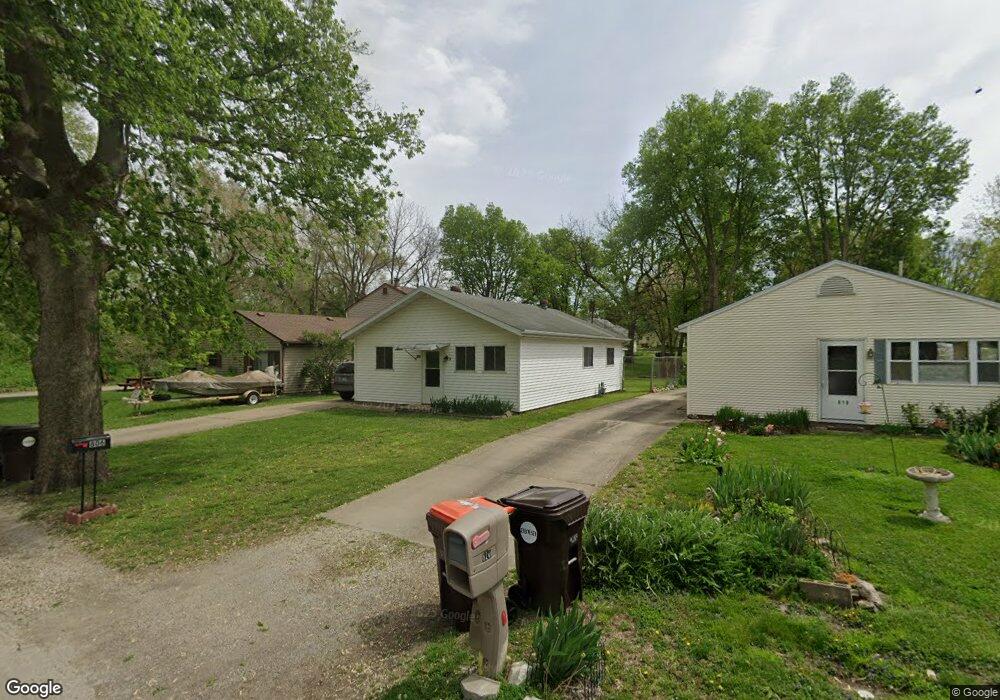 800 S College St, Lincoln, IL 62656 - photo 1