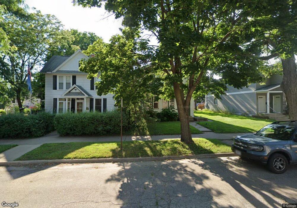 624 8th St S, La Crosse, WI 54601 - photo 1