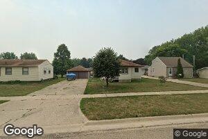 923 6th St, Sibley, IA 51249
