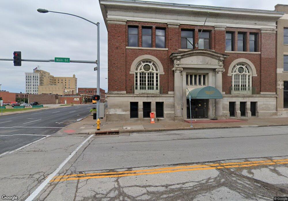 324 N Main St unit 105, Davenport, IA 52801 - photo 1