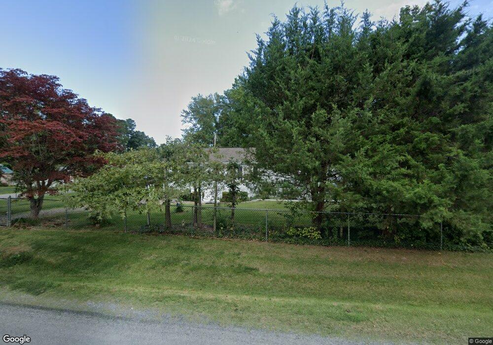 100 Wakefield Dr, Colonial Beach, VA 22443 - photo 1