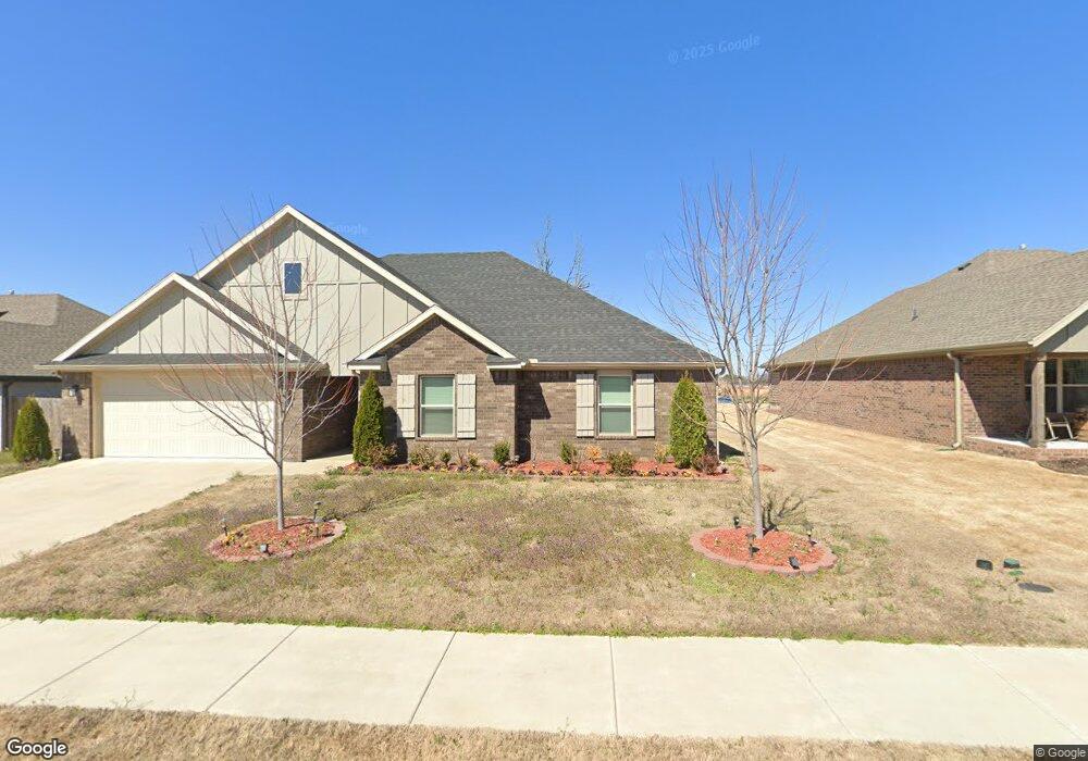 1020 Hickory Meadows Ave, Tontitown, AR 72762 - photo 1