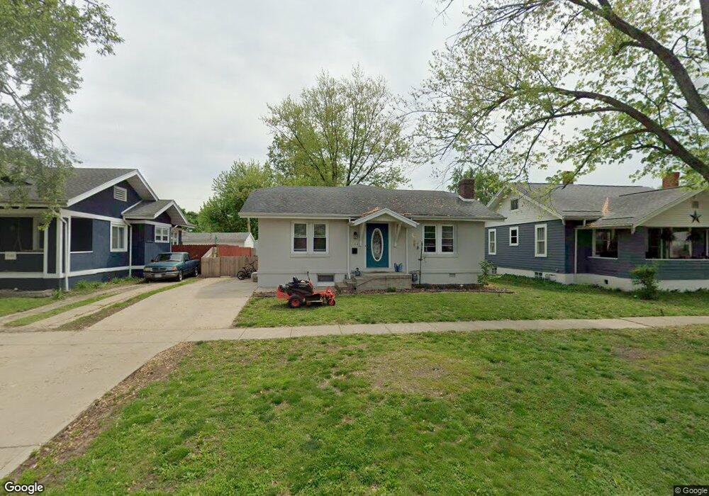 1104 S 15th St, Mattoon, IL 61938 - photo 1