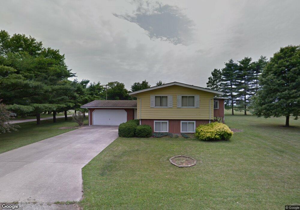 262 E South St unit MAIN, Virginia, IL 62691 - photo 1