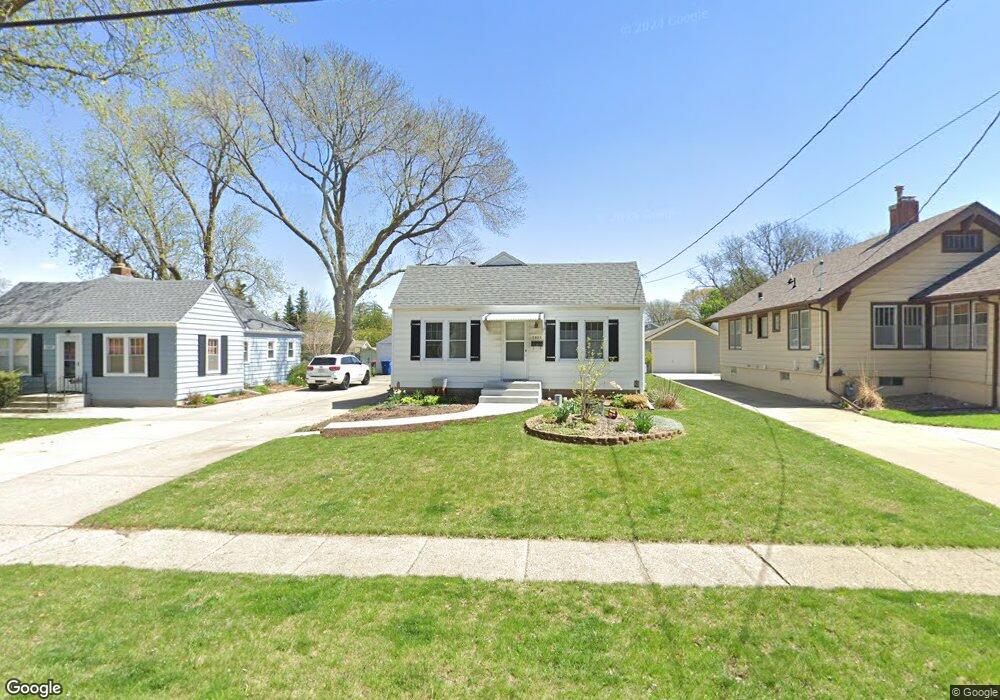 2923 48th Place, Des Moines, IA 50310 - photo 1