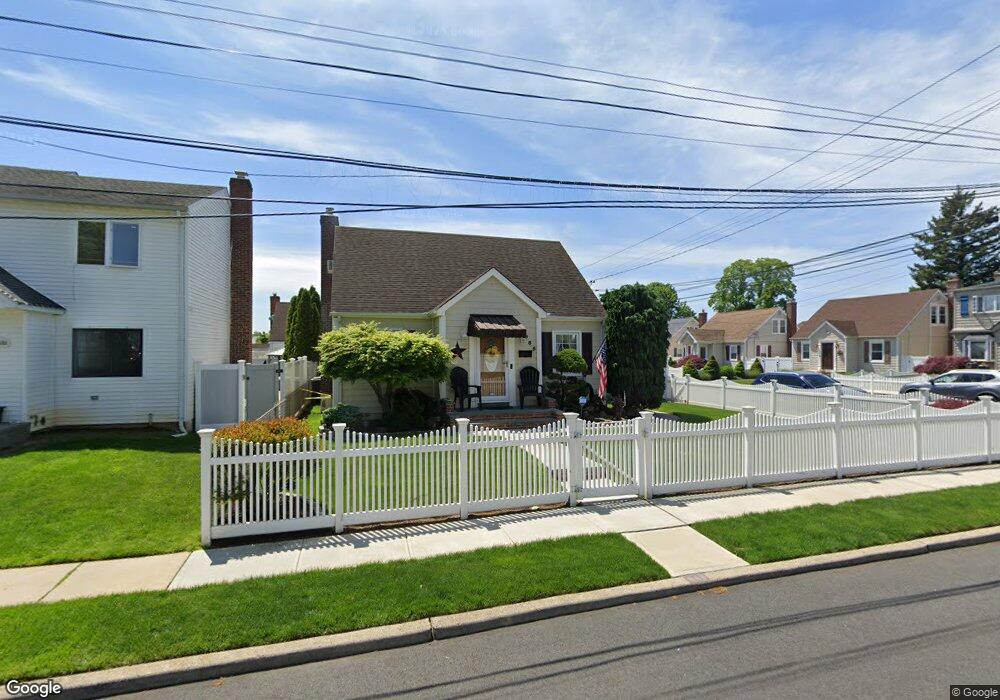 965 Naple Ave, Franklin Square, NY 11010 - photo 1