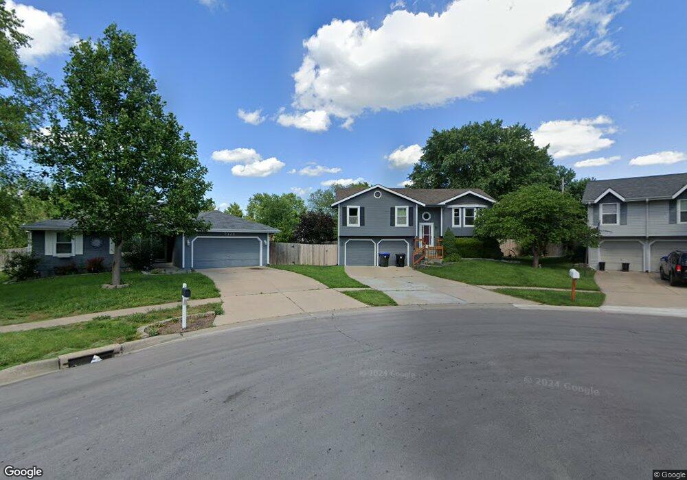 7324 SW 26th Ct, Topeka, KS 66614 - photo 1