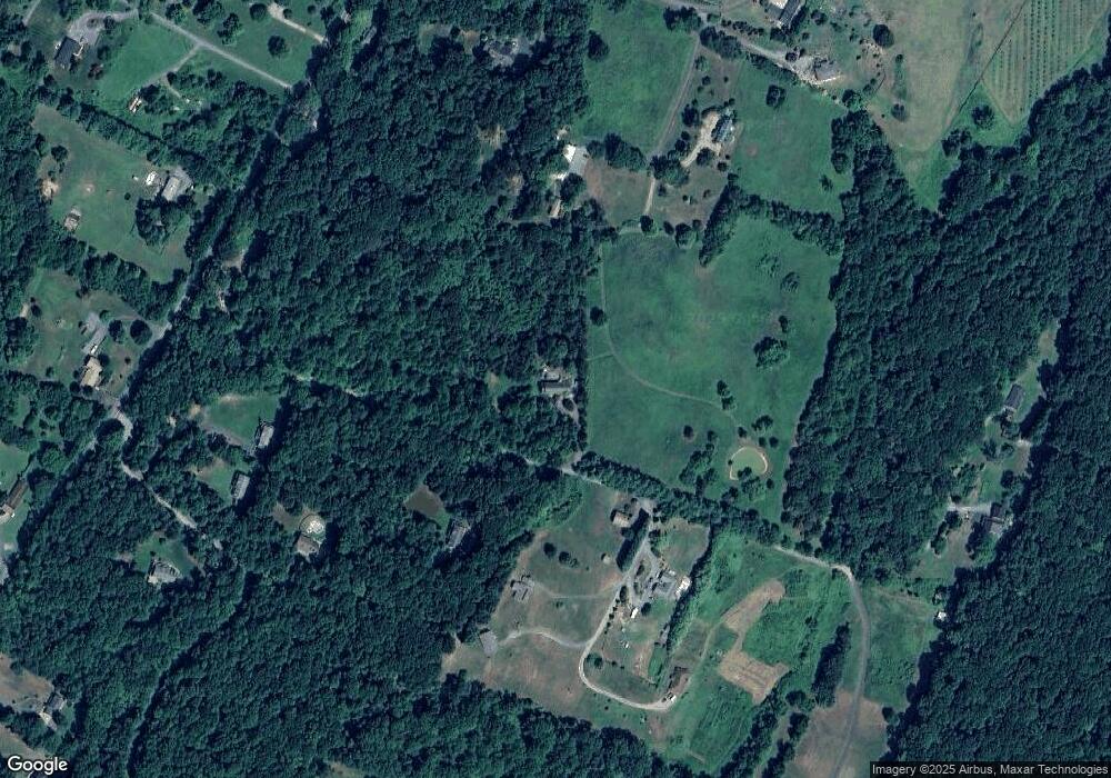 9424 Foxhunt Ln, Marshall, VA 20115 - photo 1