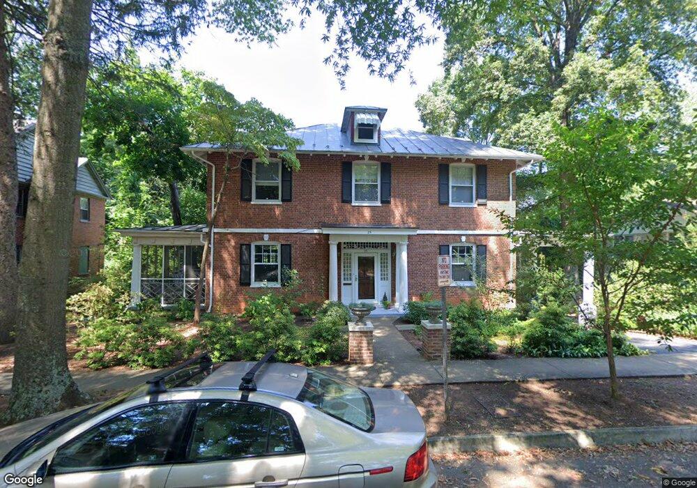 25 University Cir, Charlottesville, VA 22903 - photo 1