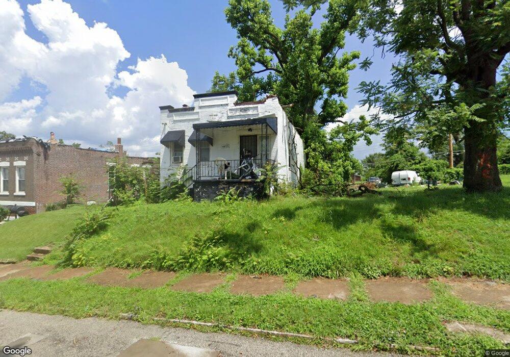 4477 Penrose St, Saint Louis, MO 63115 - photo 1