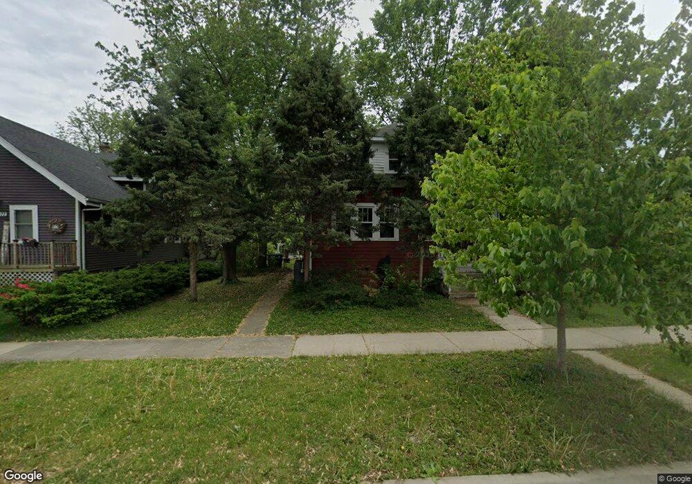 1471 Campbell Ave, Des Plaines, IL 60016 - photo 1